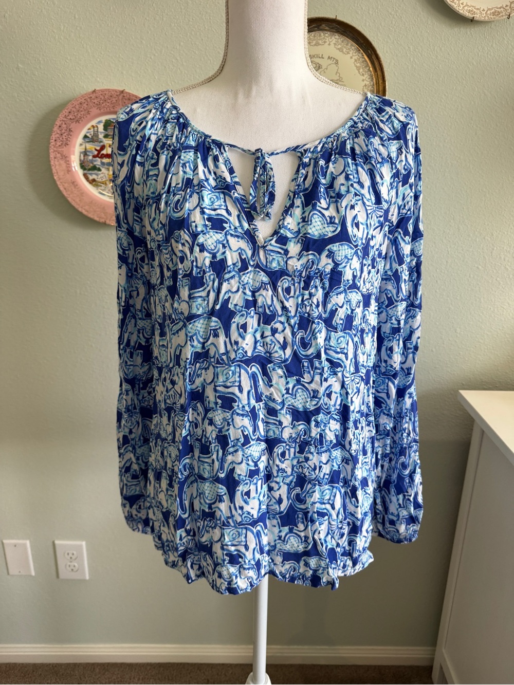 Lilly Pulitzer Blue & White Elephant Patterned Long-Sleeve Peasant Top Size M